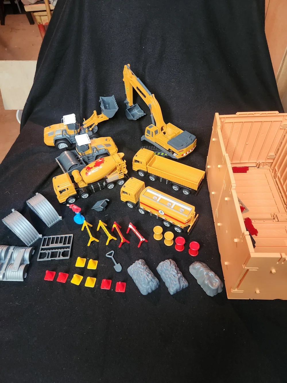 Yellow Construction Playset with Trucks and Accessories - Kids Toys #334